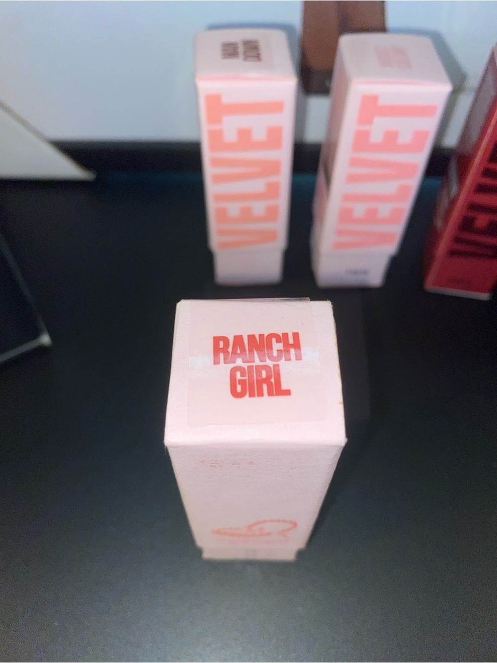 Jeffree Star Ranch Girl Velvet Lipstick - Light Pink - Picture 4 of 9